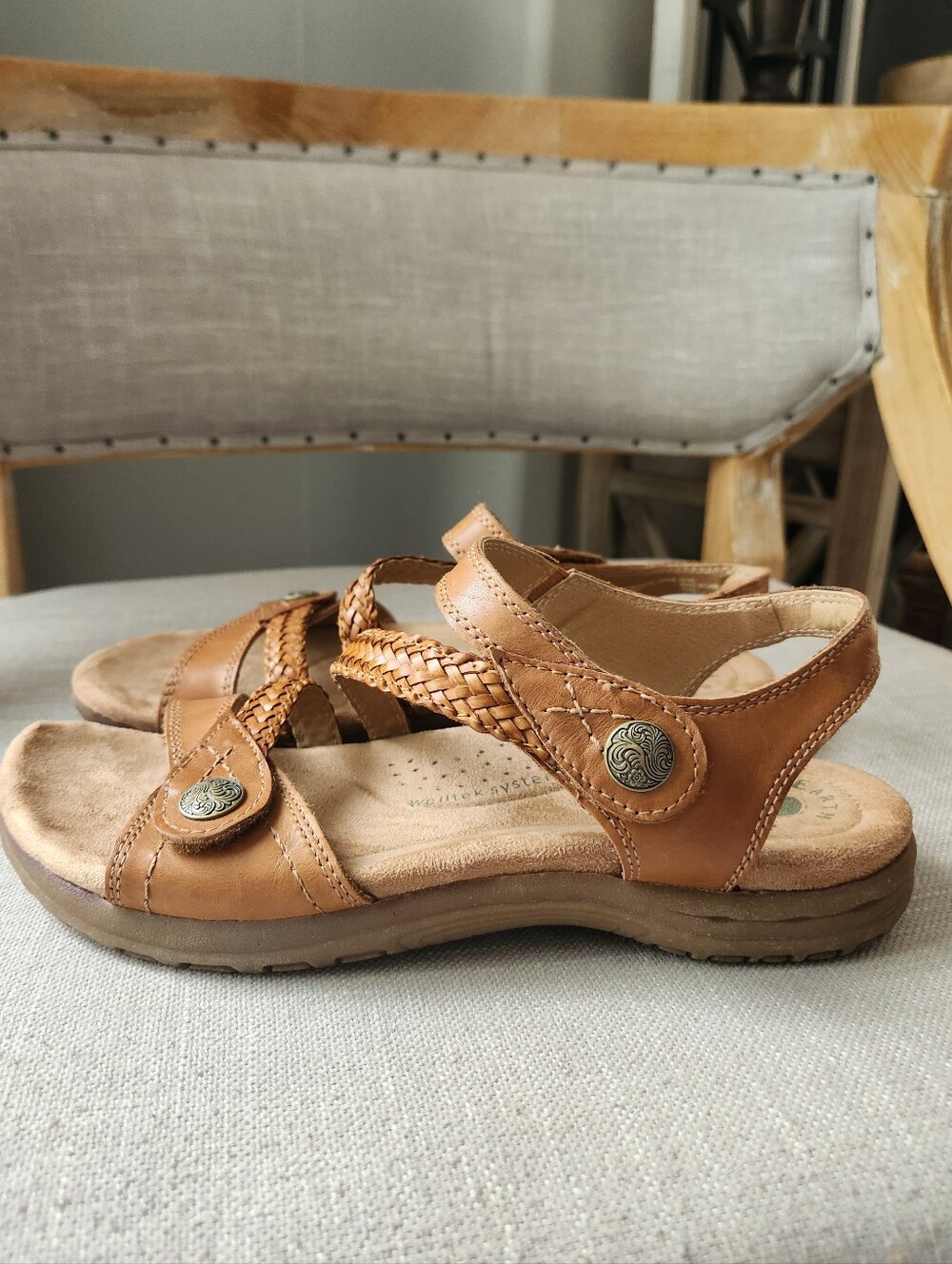 Womens Tan Braided Leather Sandals Earth Origins  10 M Adjustable Comfort Sole